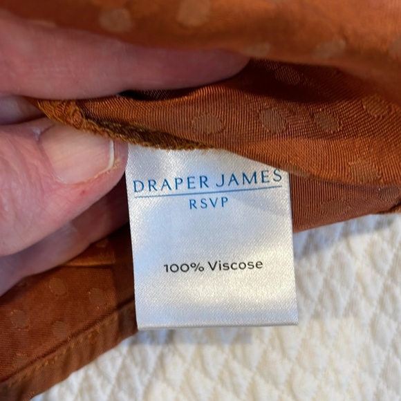 Draper James for Kohls. Size S. Rust blouse. Almost brushed finish. - Picture 4 of 4